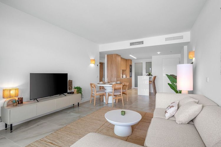 Apartment | Resale in Punta Prima in Punta Prima, Costa Blanca - Photo 2