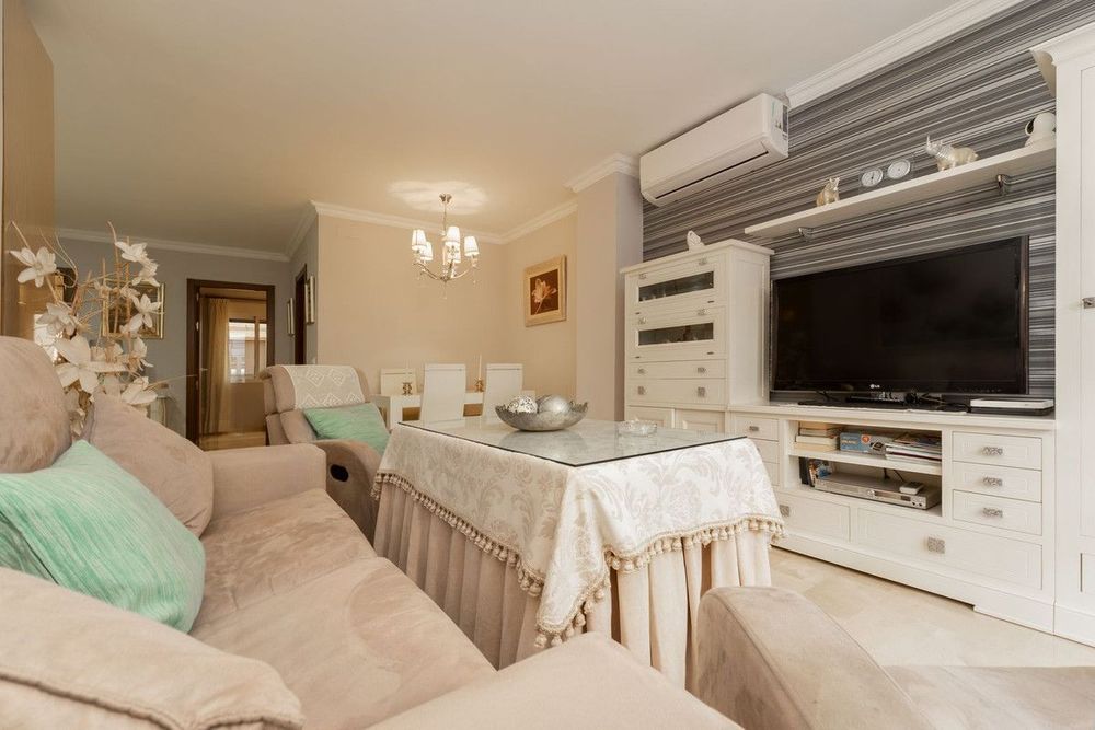 Apartment | Resale in Fuengirola in Fuengirola Others, Costa del Sol - Main property photo