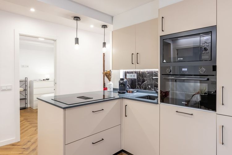 Apartment | Resale in Málaga Centro in Málaga Centro, Costa del Sol - Photo 5