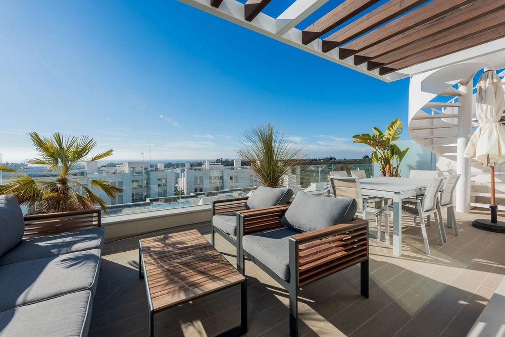 Apartment | Resale in New Golden Mile in New Golden Mile, Costa del Sol - Main property photo