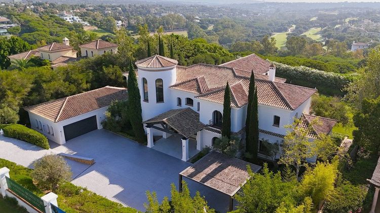 House | Resale in Sotogrande in Sotogrande Others, Costa del Sol - Photo 3