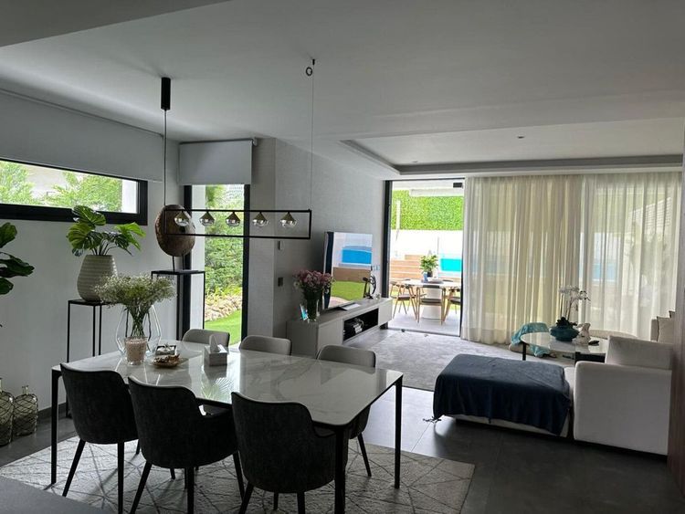 House | Resale in Puerto Banús in Puerto Banús, Costa del Sol - Photo 3