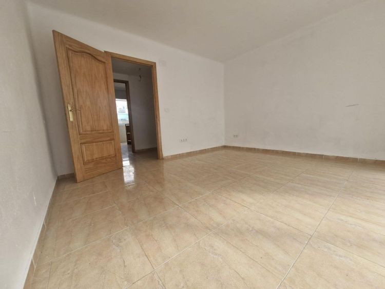 Apartment | Resale in Torremolinos in Torremolinos Others, Costa del Sol - Photo 5