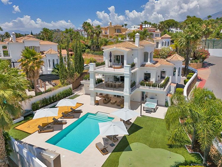 House | Resale in Nueva Andalucía - Development photo 1