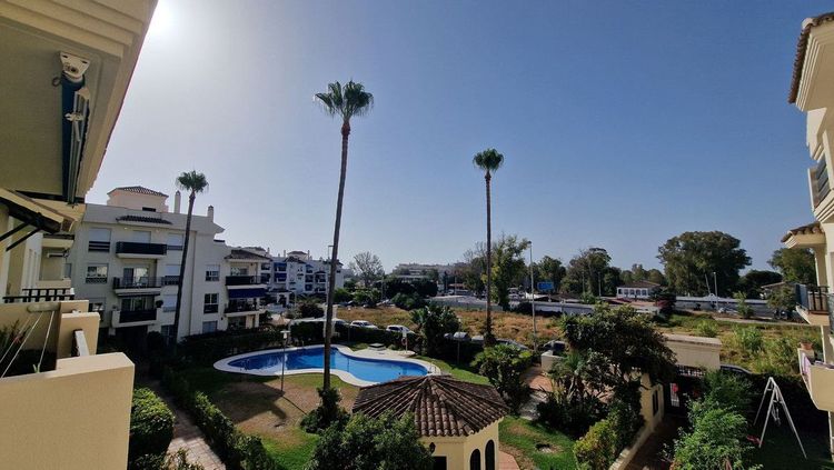 Apartment in Nueva Andalucía in Nueva Andalucía Others, Nueva Andalucía, Costa del Sol - Photo 5