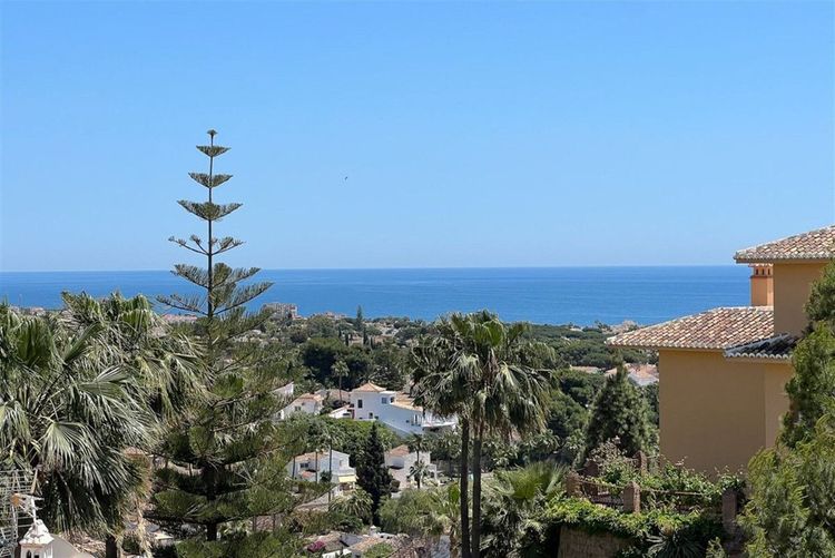 House | Resale in Calahonda - Development photo 1
