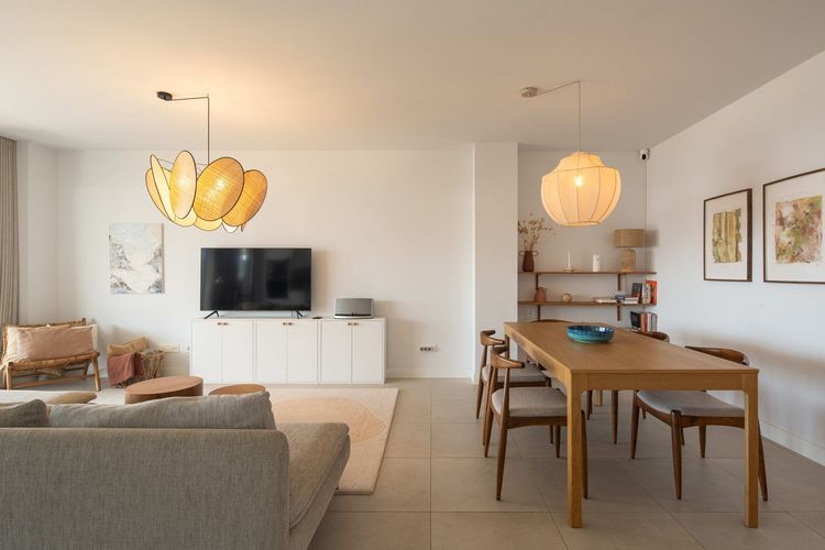 Apartment | Resale in Estepona in Estepona, Costa del Sol - Photo 2