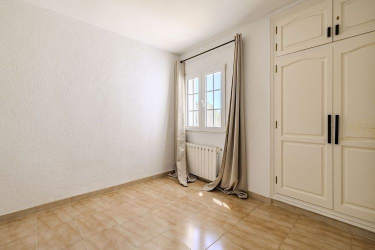 House | Resale in Javea in Javea, Costa Blanca - Photo 2