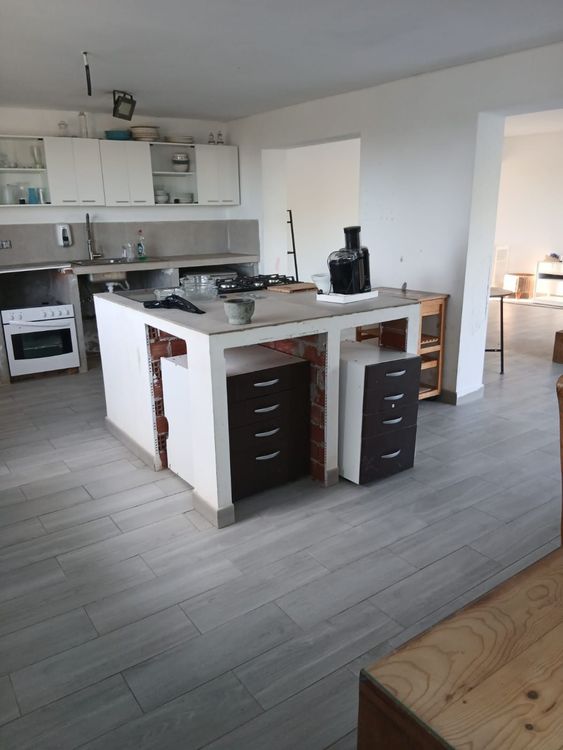 House | Resale in Estepona in Estepona, Costa del Sol - Photo 2