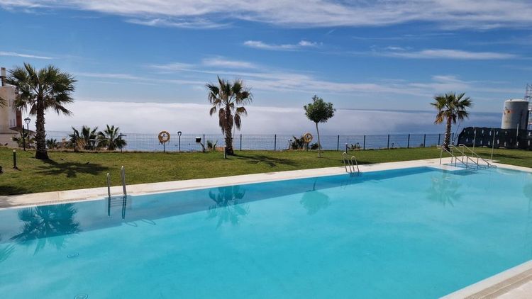 Apartment | Resale in Torrox Costa in Torrox Costa, Costa del Sol - Photo 5