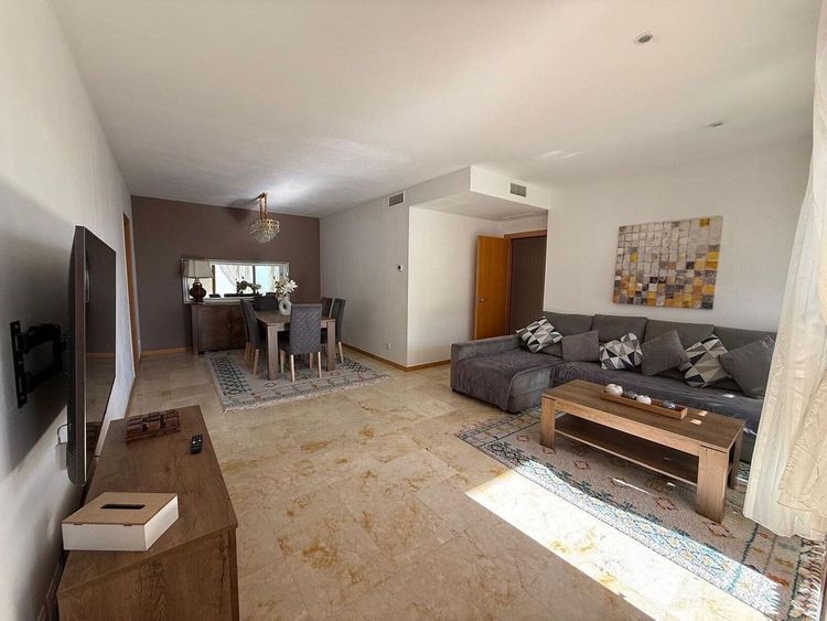 Apartment | Resale in Altos de los Monteros in Altos de los Monteros, Costa del Sol - Photo 3