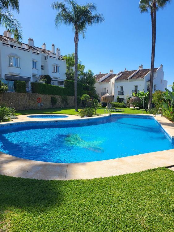 House | Resale in The Golden Mile in The Golden Mile, Nagueles-Milla de Oro, Costa del Sol - Photo 3