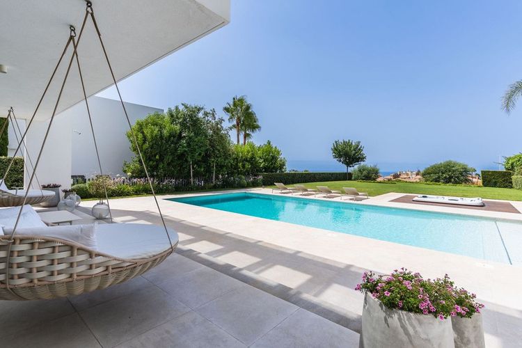 House | Resale in Santa Clara - Development photo 1