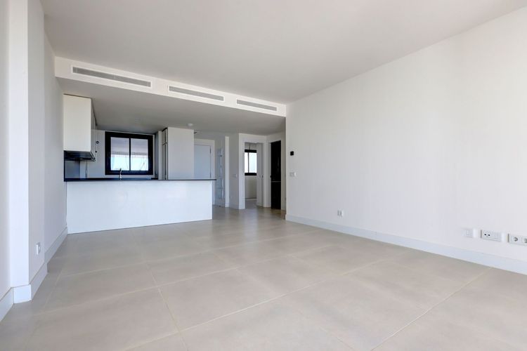 Apartment | Resale in Fuengirola in Fuengirola, Costa del Sol - Photo 5