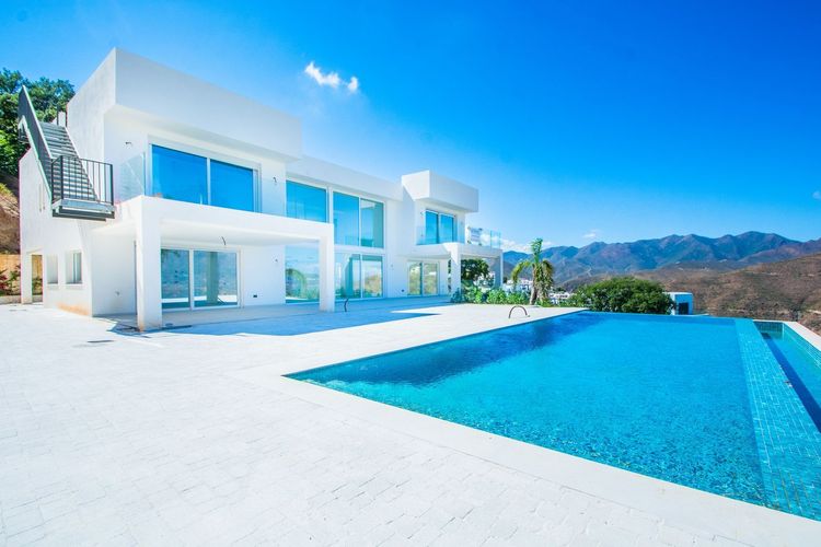 House | Resale in La Mairena - Development photo 1