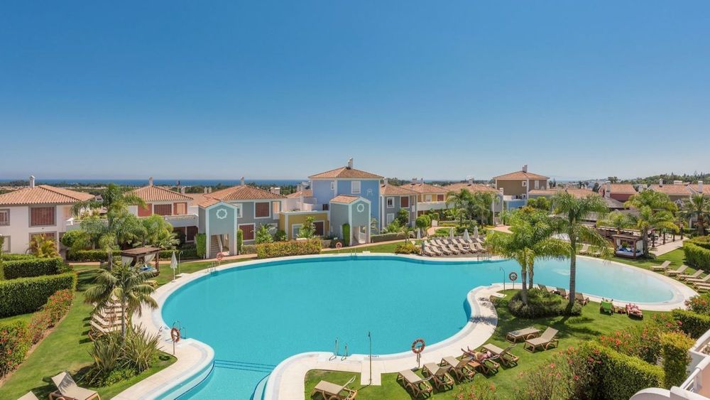 Apartment | Resale in El Paraiso in El Paraiso, Costa del Sol - Main property photo