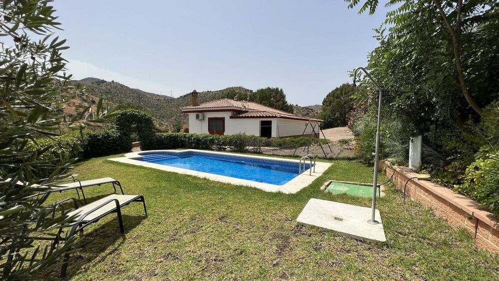 House | Resale in Almogía in Almogía, Costa del Sol - Main property photo