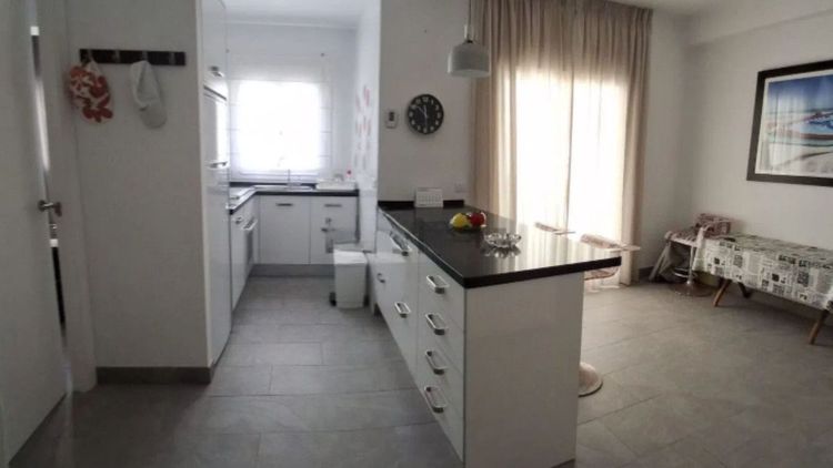 Apartment | Resale in Estepona in Estepona, Costa del Sol - Photo 5