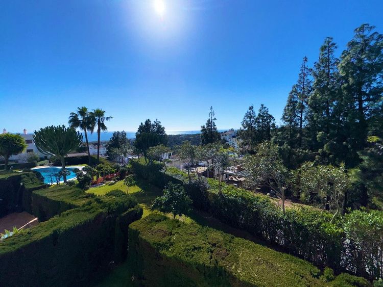 Apartment | Resale in Calahonda - Development photo 1