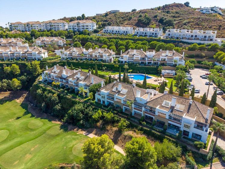 Townhouse in La Cala Golf in La Cala Golf, La Cala Golf - Lagar Martell, Costa del Sol - Photo 2