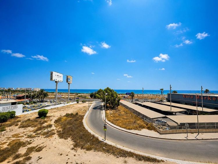 Apartment | Resale in Playa Flamenca in Playa Flamenca, Orihuela Costa, Costa Blanca - Photo 3
