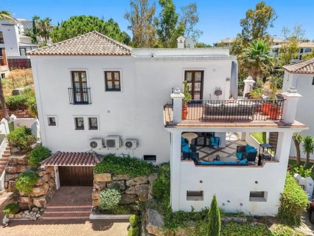 House | Resale in Selwo in Selwo, Costa del Sol - Main property photo