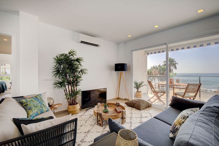 Apartment | Resale in Estepona in Estepona, Costa del Sol - Photo 3