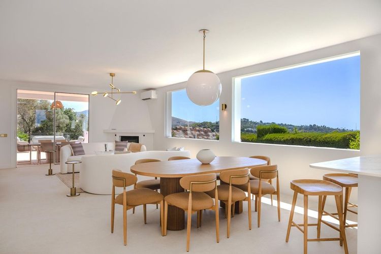 House | Resale in Elviria in Elviria, Costa del Sol - Photo 3