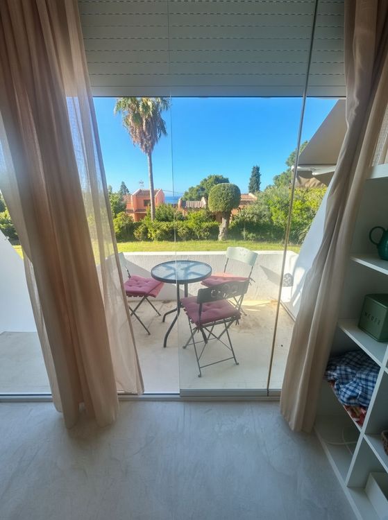 Apartment | Resale in Estepona in Estepona, Costa del Sol - Photo 5
