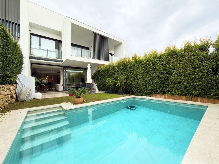 House | Resale in San Roque - Development photo 1