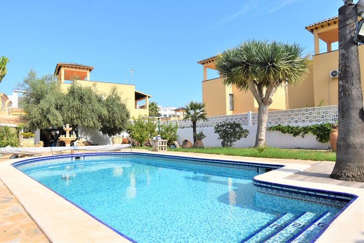 House | Resale in Villamartin in Villamartin, Costa Blanca - Photo 2