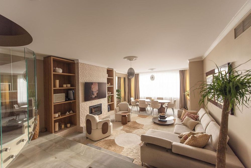 House | Resale in Nueva Andalucía in Nueva Andalucía Others, Costa del Sol - Main property photo