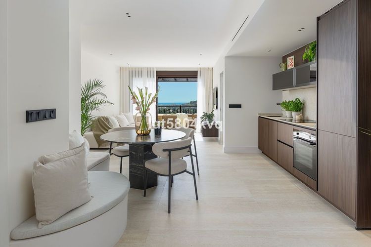 Penthouse | Resale in La Quinta in La Quinta, Costa del Sol - Photo 4