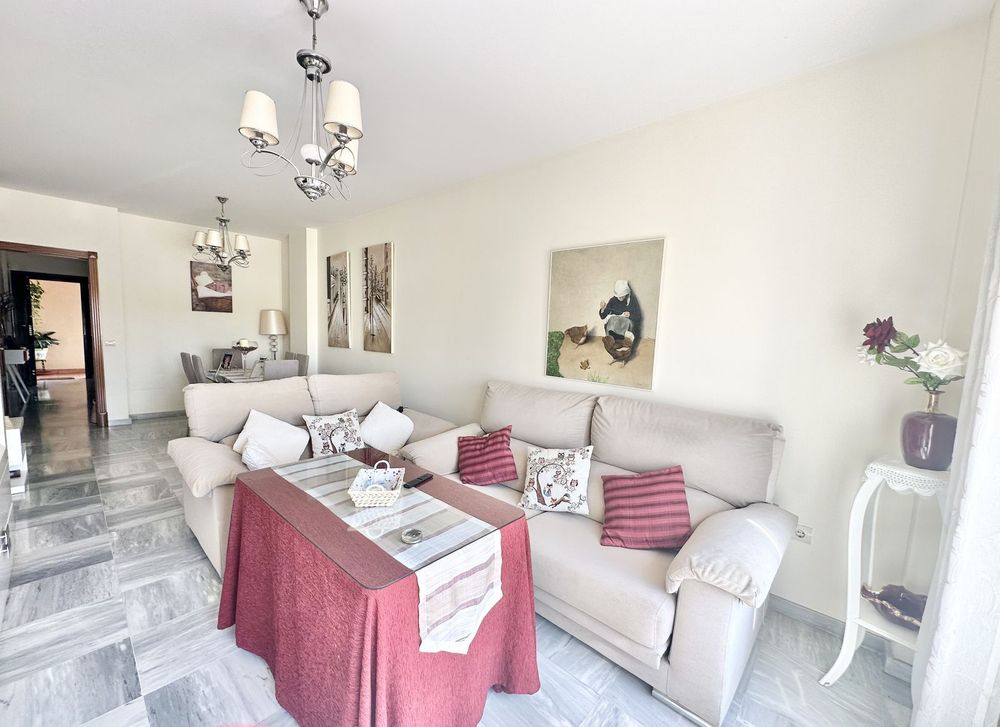 Apartment | Resale in Fuengirola in Fuengirola Others, Costa del Sol - Main property photo