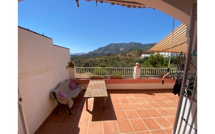 House | Resale in Mijas in Mijas Others, Costa del Sol - Photo 5