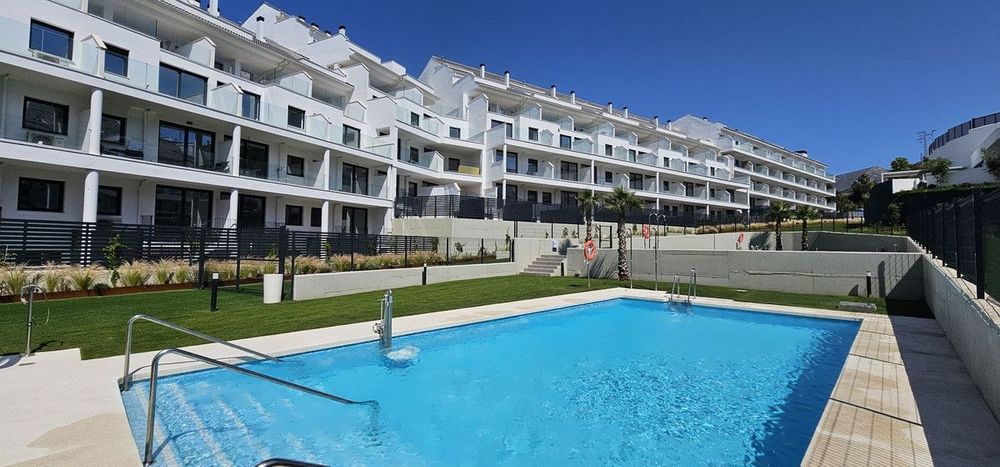 Apartment | Resale in Torreblanca in Torreblanca, Costa del Sol - Main property photo