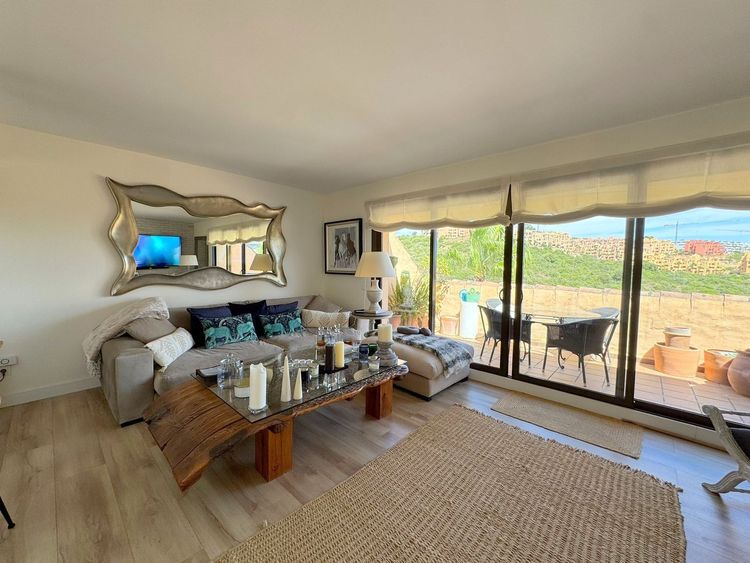 Penthouse | Resale in La Duquesa in La Duquesa, Costa del Sol - Photo 5