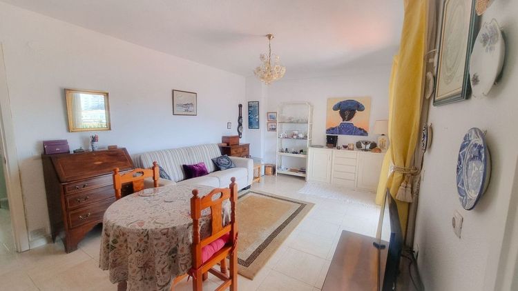 Apartment | Resale in Torreblanca in Torreblanca, Costa del Sol - Photo 4