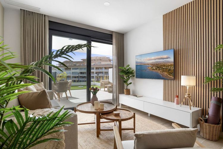 Apartment | Resale in Fuengirola in Fuengirola Others, Costa del Sol - Photo 4
