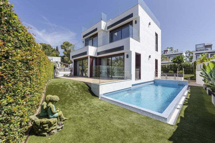 House | Resale in Marbella - Development photo 1