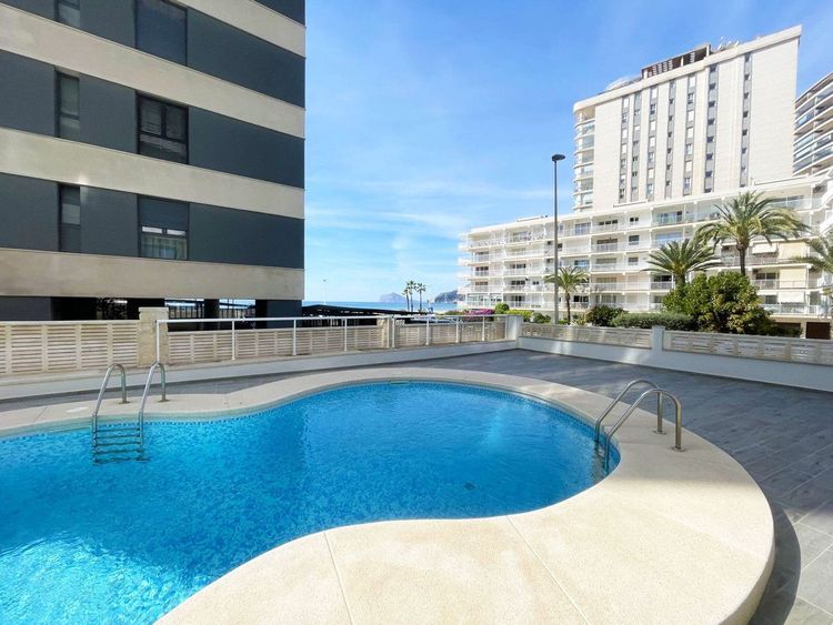 Apartment | Resale in Calpe in Calpe, Costa Blanca - Photo 4