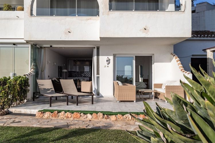 Apartment | Resale in Mijas Costa in Mijas Costa, Costa del Sol - Photo 5