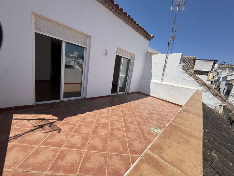 Penthouse | Resale in Estepona in Estepona, Costa del Sol - Photo 5