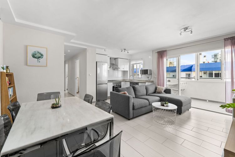 Apartment | Resale in Benalmadena in Benalmadena Others, Costa del Sol - Photo 4