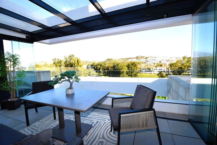 Apartment | Resale in La Cala de Mijas in La Cala de Mijas, Costa del Sol - Photo 3