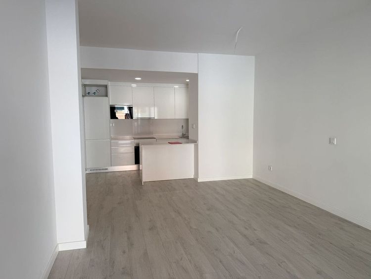 Apartment | Resale in Estepona in Estepona, Costa del Sol - Photo 3