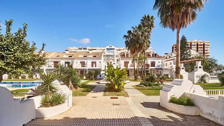 Apartment | Resale in Fuengirola in Fuengirola Others, Costa del Sol - Photo 4