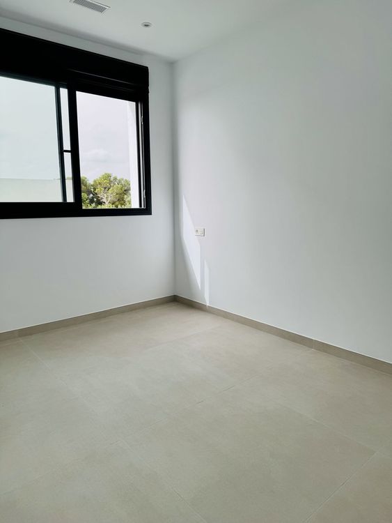 House | Resale in Mijas in Mijas Others, Costa del Sol - Photo 5