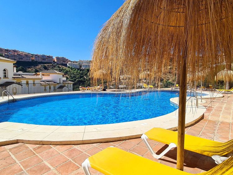 Apartment | Resale in Calahonda in Calahonda, Costa del Sol - Photo 5