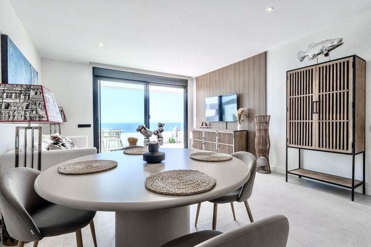 Apartment | Resale in Altos de los Monteros - Development photo 1